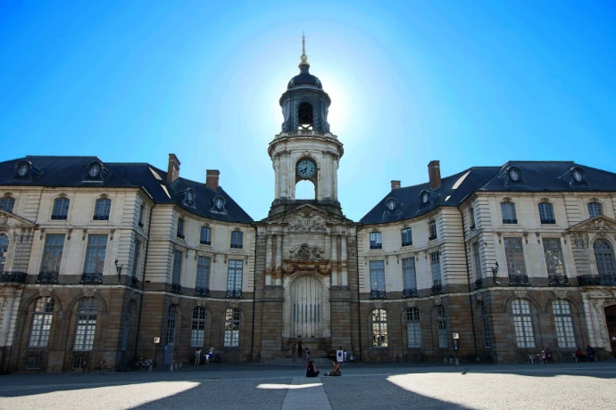Rennes town hall, home to an ESDAC campus