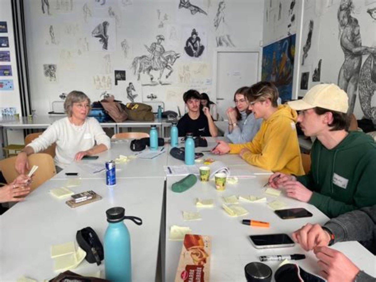 Hackathon design à l'ESDAC Marseille : imaginer la digue de demain